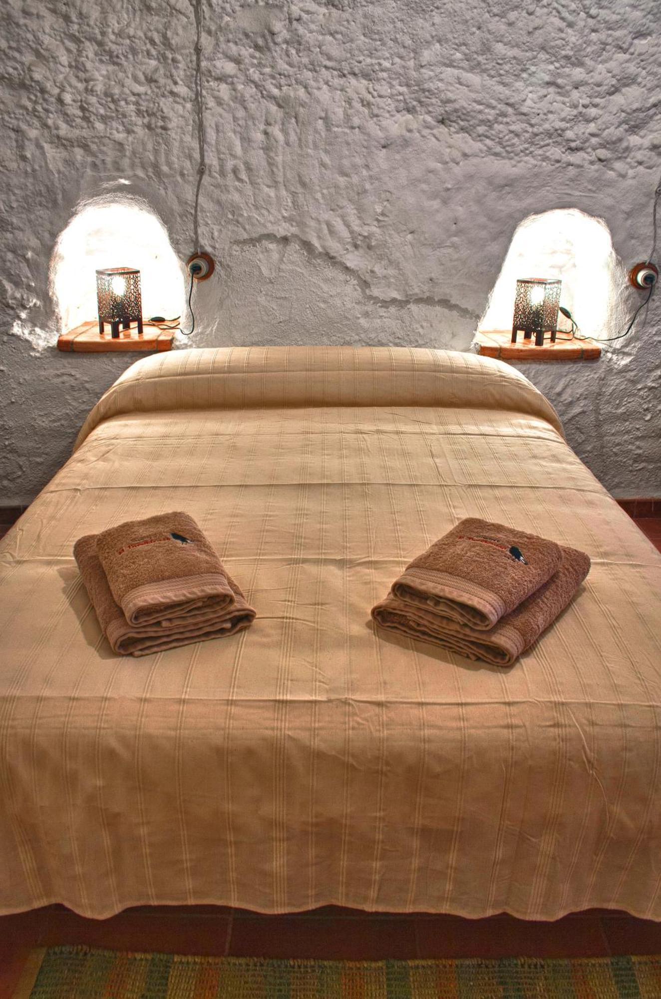 Cuevas El Torriblanco Guest House Gorafe Bagian luar foto