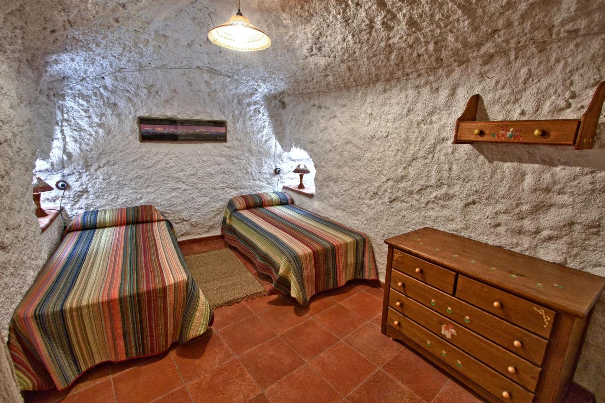 Cuevas El Torriblanco Guest House Gorafe Bagian luar foto