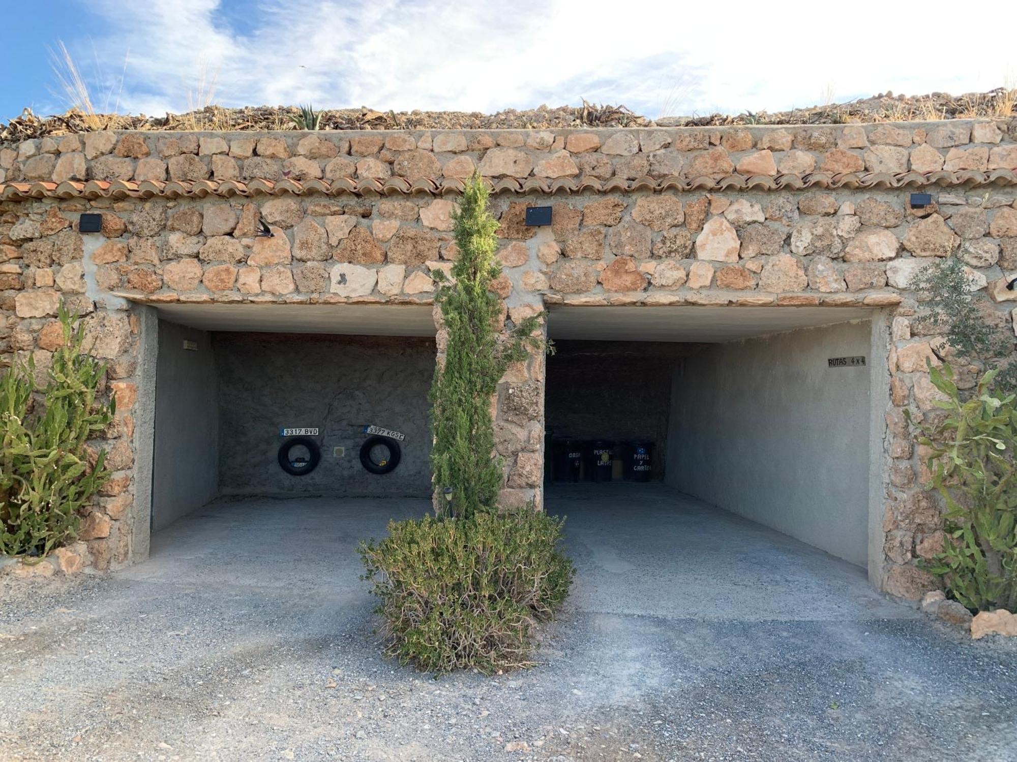 Cuevas El Torriblanco Guest House Gorafe Bagian luar foto