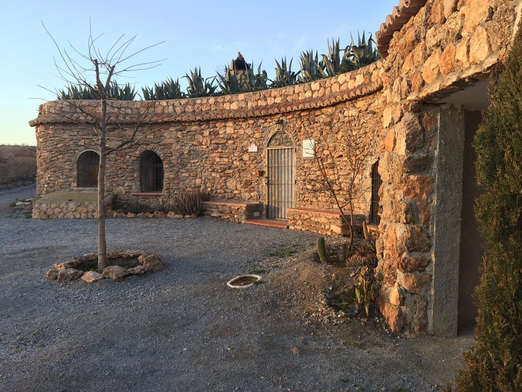 Cuevas El Torriblanco Guest House Gorafe Bagian luar foto