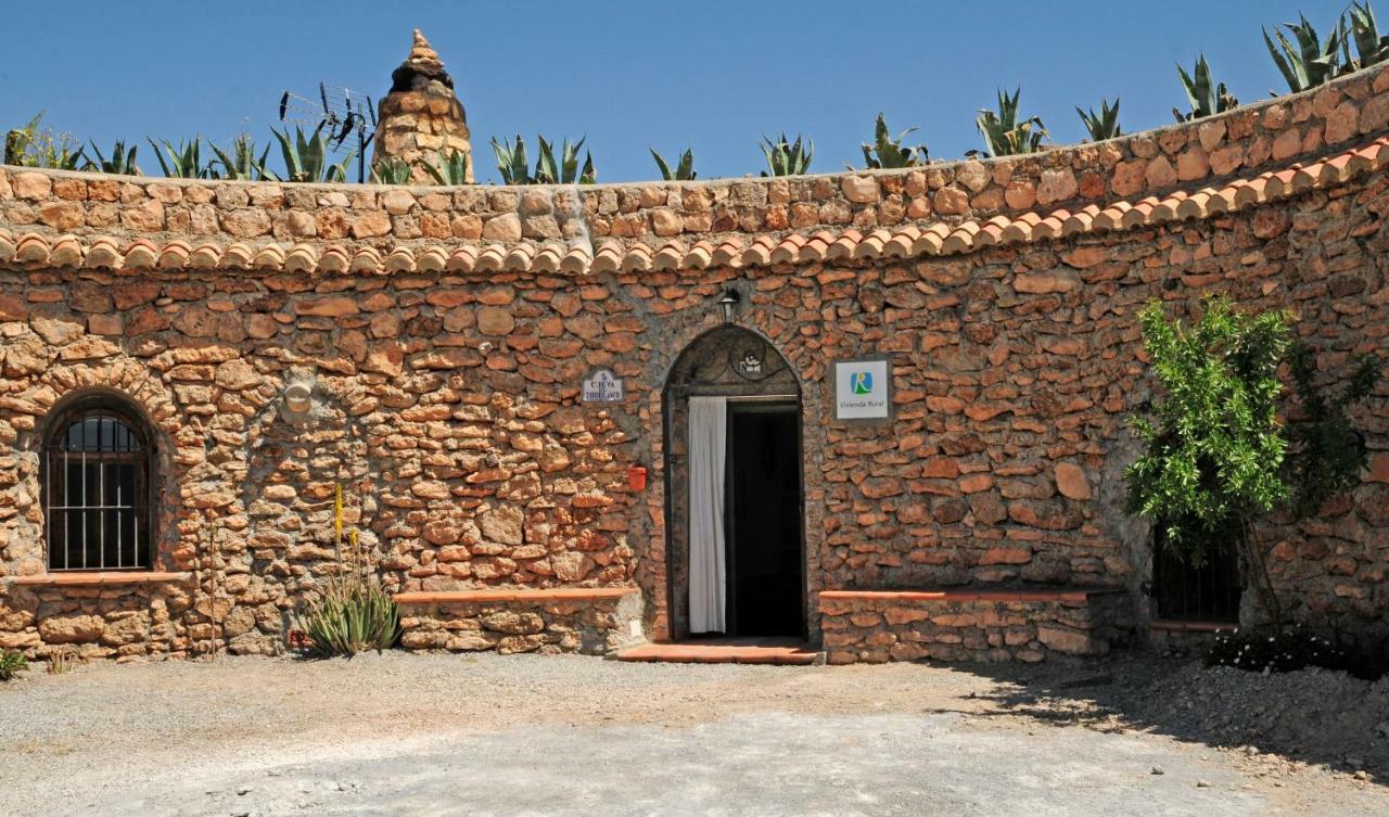 Cuevas El Torriblanco Guest House Gorafe Ruang foto