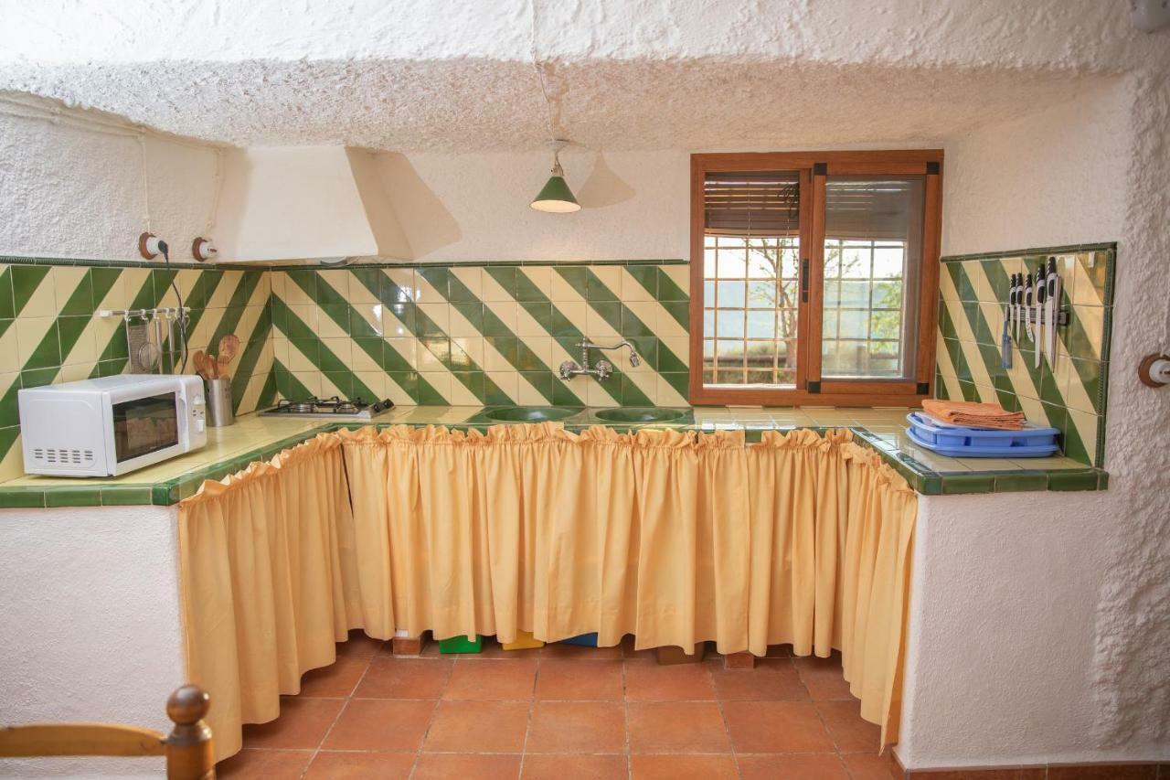 Cuevas El Torriblanco Guest House Gorafe Bagian luar foto